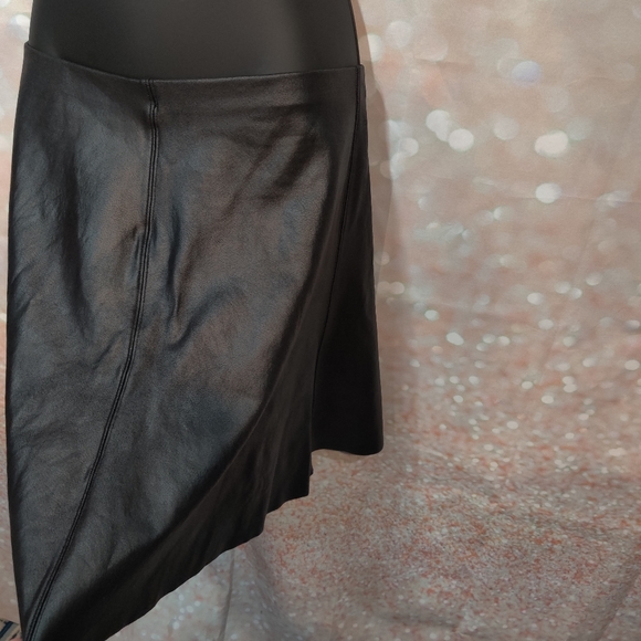 SPANX Black Faux Leather Skater Flounce Skirt - Picture 4 of 8